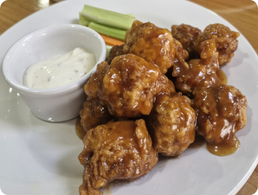 <strong>Boneless Mango Habanero - Aprox. 520–600 kcal por porción</strong>