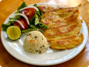 <strong>Pechuga de pollo - Aprox. 400–480 kcal por porción</strong>