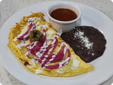 <strong>Omelette Yucateco - Aprox. 540–610 kcal por porción</strong>